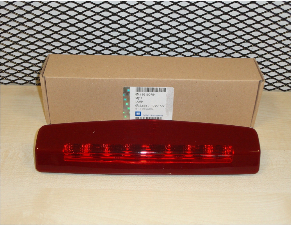 Lampa suplimentara stop Opel Astra H caravan GM