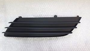 Grila proiector dreapta Opel Astra H original GM