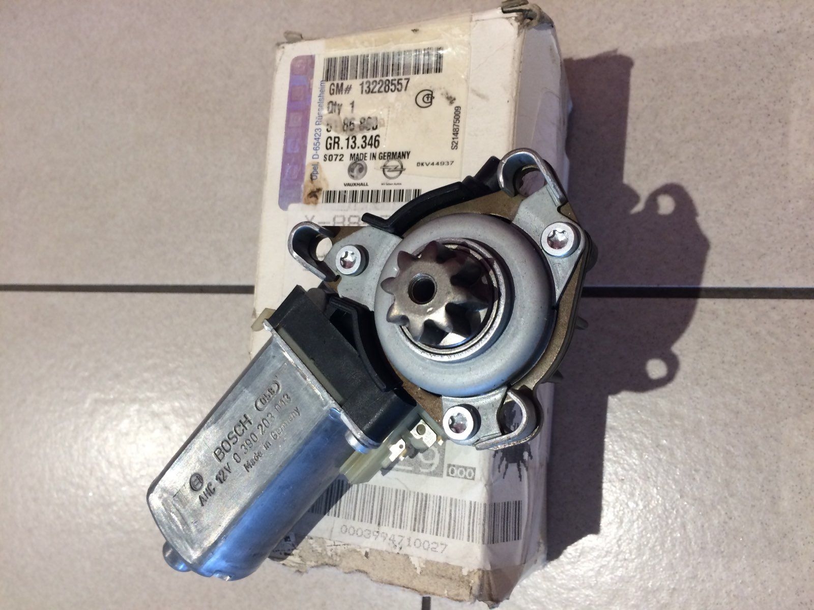 Motor (Carcasa spate) stanga sistem decapotare Opel Astra H