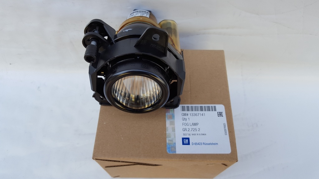 Proiector ceata dreapta Opel Astra J original GM