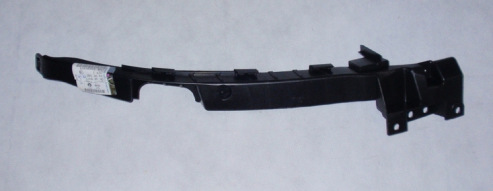 Suport bara fata dreapta sub far original GM Elemente de caroserie Opel Insignia A