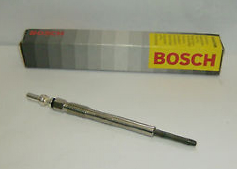 Piese auto: <b>Bujie incandescenta originala BOSCH</b> este la reduceri. Pret 47.0 LEI
