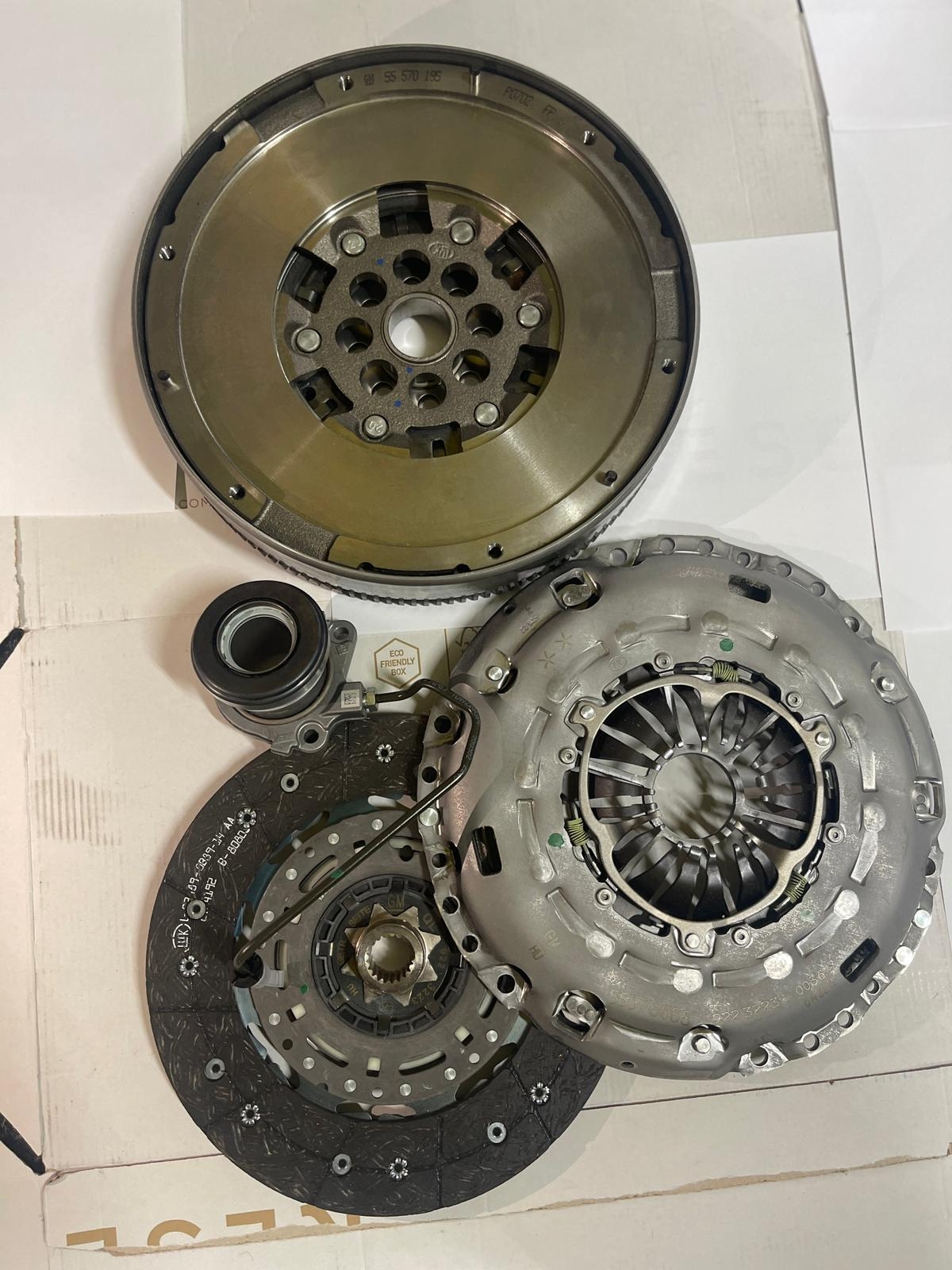 Kit ambreiaj complet Opel Astra J 1.7  A17DTC A17DTJ A17DTR GM
