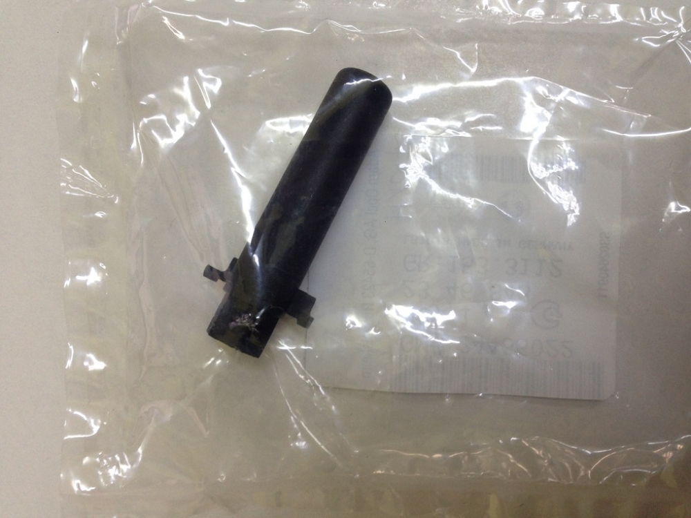 Piese auto: <b>Pivot portbagaj Opel Astra H GM</b> este la reduceri. Pret 10.0 LEI